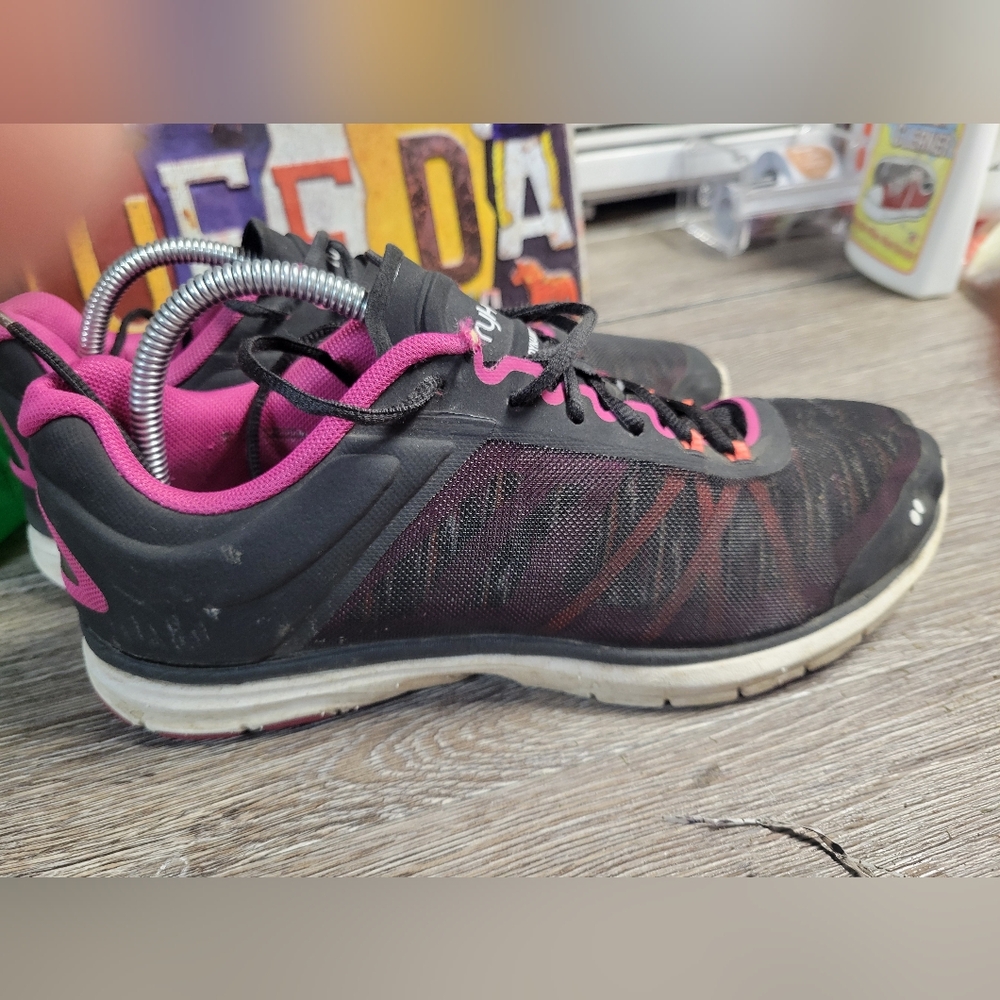 Ryka Dynamic 2.5 shoes athletic women's‎ sz 10 black purple